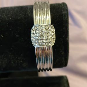 Lia Sophia stretch bracelet